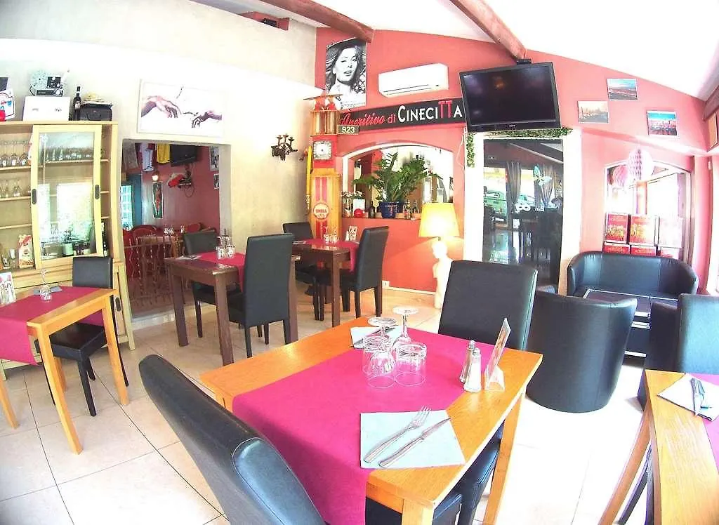Logis Hotel Atoll Frejus France